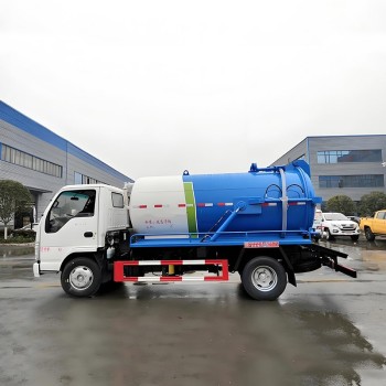 ISUZU ELF 5000L Mini Small Sewage Suction Truck Price
