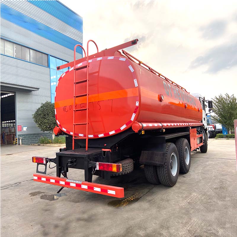 Shacman 25m3 Fuel Delivery Truck 6x4 Oil Tank Truck Shacman 25m3 Fuel Delivery Truck 6x4 Oil Tank Truck