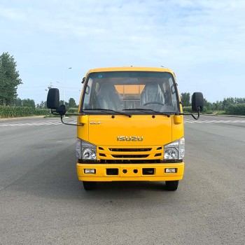 Japan Isuzu 4*2 double row anti-collision buffer truck