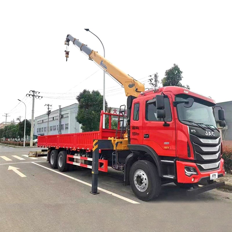 Camion cargo JAC 6*4 10 tonnes avec grue montée en ligne droite Camion cargo JAC 6*4 10 tonnes avec grue montée en ligne droite
