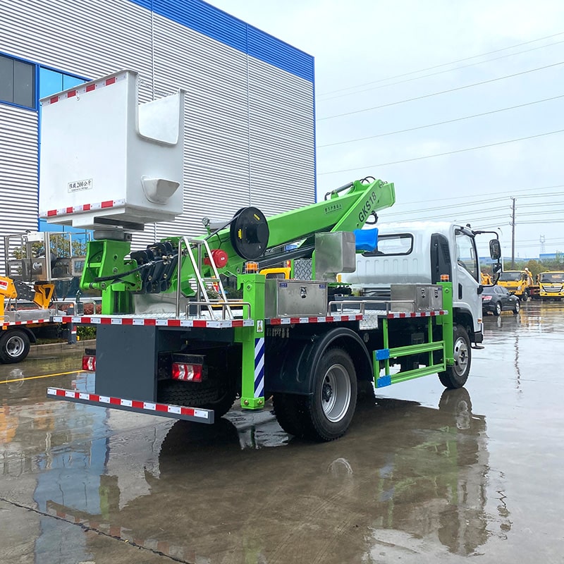 SHACMAN 4*2 18m high altitude operation bucket truck SHACMAN 4*2 18m high altitude operation bucket truck