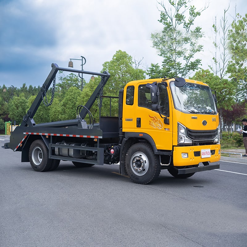 شاحنة نقل النفايات ذات الذراع المتأرجحة من طراز Sinotruk 7CBM شاحنة نقل النفايات ذات الذراع المتأرجحة من طراز Sinotruk 7CBM