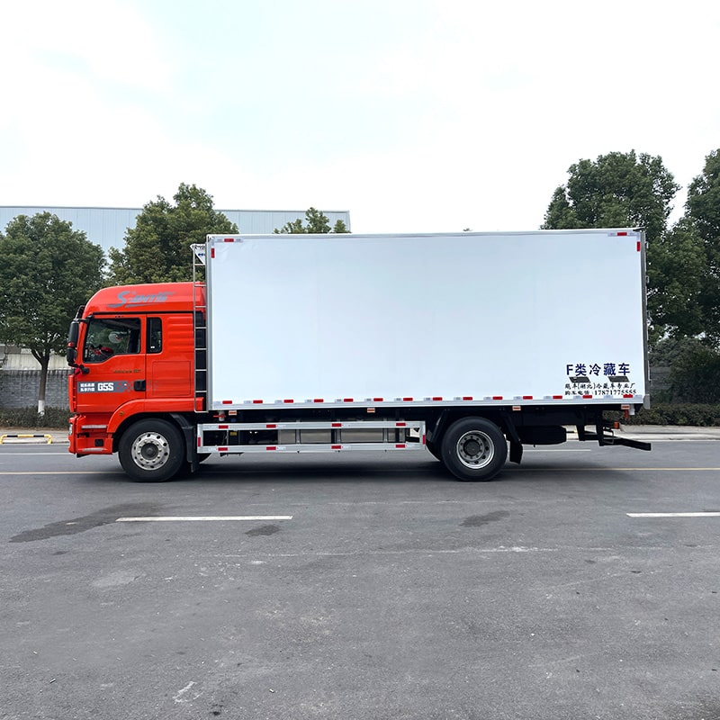 New diesel HOWO 41m3 vegetable truck refrigeration New diesel HOWO 41m3 vegetable truck refrigeration