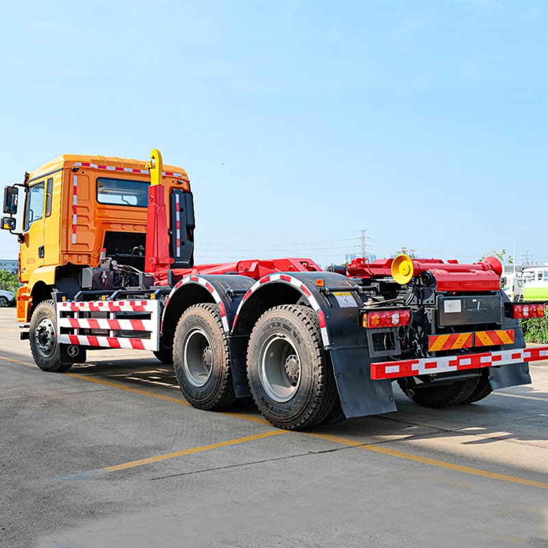 Мусоровоз Shacman Heavy 6x4 18CBM с крюковым подъемником Мусоровоз Shacman Heavy 6x4 18CBM с крюковым подъемником