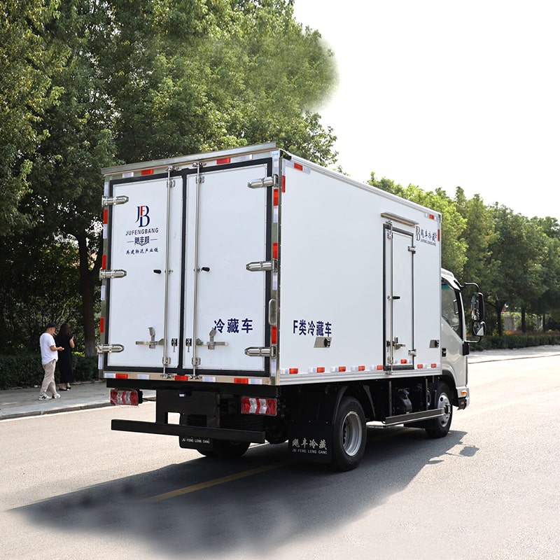 JAC 4*2 18 м3 рефрижератор с правым рулем JAC 4*2 18 м3 рефрижератор с правым рулем