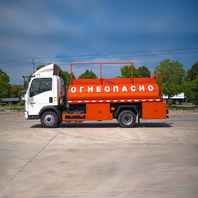 HOWO 5000L fuel tank truck HOWO 5000L fuel tank truck