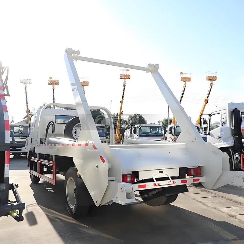New or used Howo 7CBM Swing Arm Skip Loader Garbage Truck New or used Howo 7CBM Swing Arm Skip Loader Garbage Truck