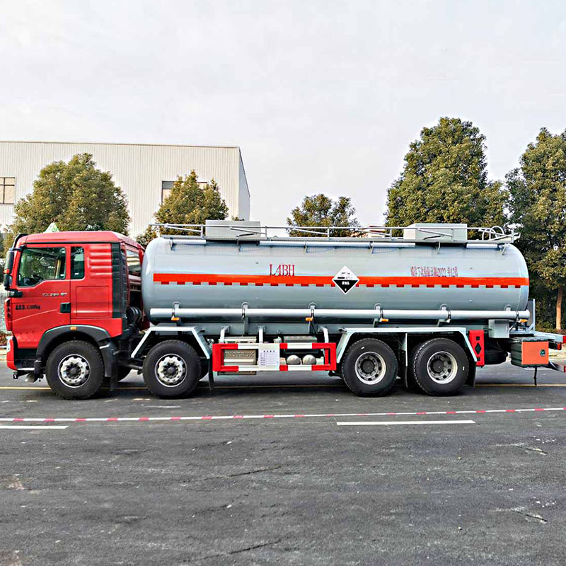 HOWO 8*4 грузовик для перевозки раствора натриевой кислоты HCL HOWO 8*4 грузовик для перевозки раствора натриевой кислоты HCL