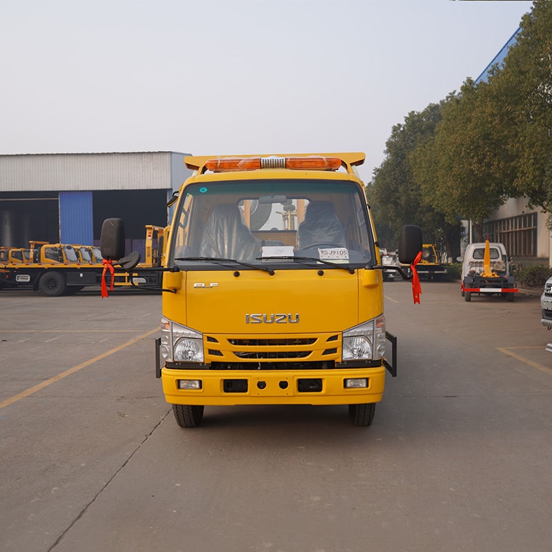 شاحنة سحب وإنقاذ الطرق من طراز ISUZU 4X2 ذات السطح المسطح شاحنة سحب وإنقاذ الطرق من طراز ISUZU 4X2 ذات السطح المسطح