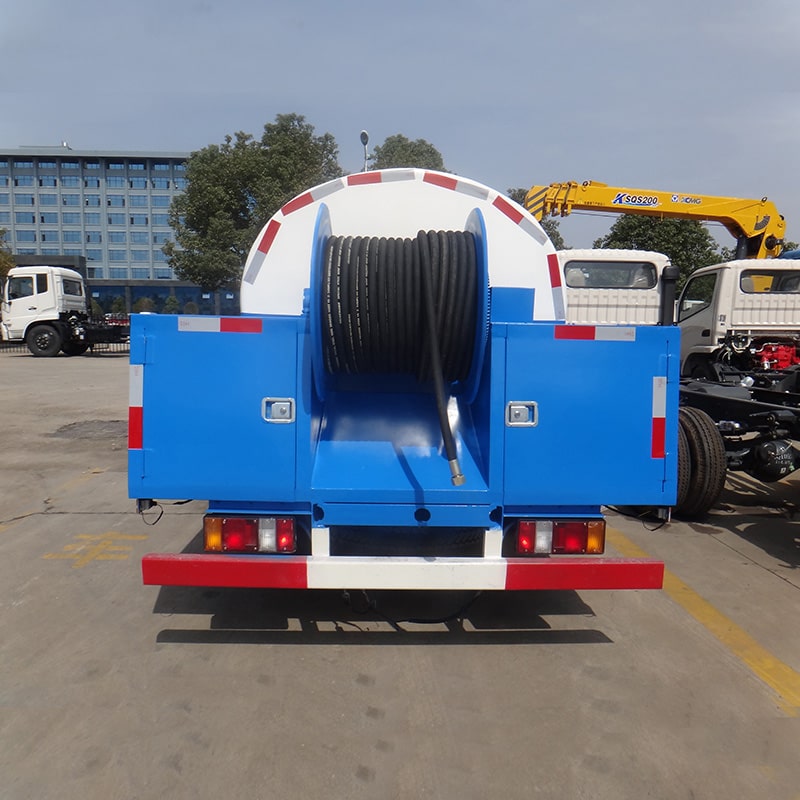 JMC 4*2 6 куб.м. вакуумная машина высокого давления для откачки сточных вод JMC 4*2 6 куб.м. вакуумная машина высокого давления для откачки сточных вод