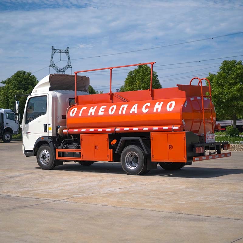 HOWO 5000L fuel tank truck HOWO 5000L fuel tank truck