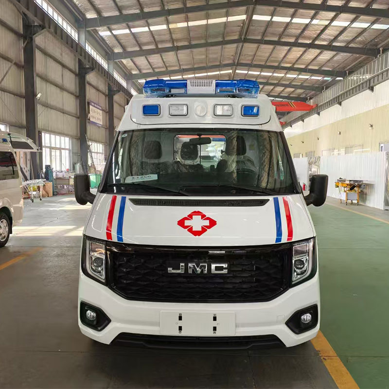 سيارة إسعاف مراقبة من نوع JMC مخصصة من المصنع سيارة إسعاف مراقبة من نوع JMC مخصصة من المصنع