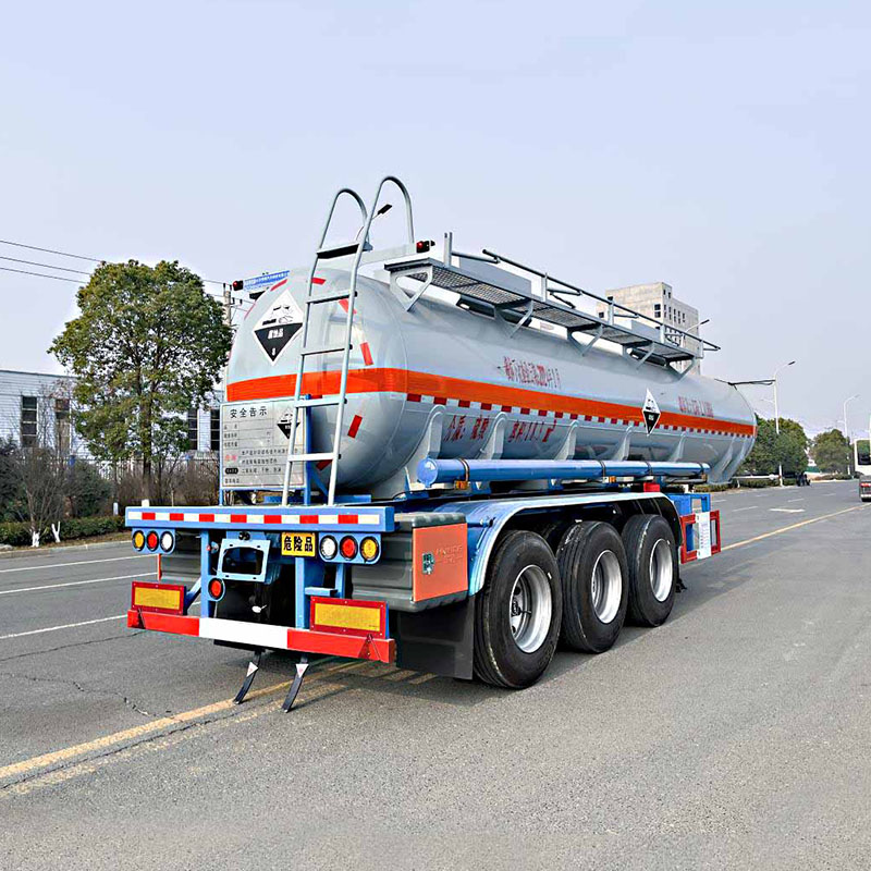 Semi-remorque de transport d'acide sulfurique concentré de 18 m3 Semi-remorque de transport d'acide sulfurique concentré de 18 m3