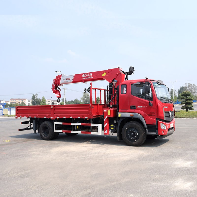 FOTON 10-тонный мобильный кран с прямой стрелой, смонтированный на грузовике FOTON 10-тонный мобильный кран с прямой стрелой, смонтированный на грузовике