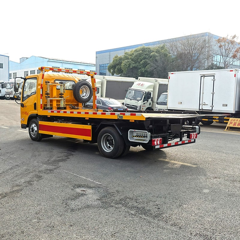 شاحنات سحب خفيفة الوزن JAC 4*2 بوزن 3 أطنان شاحنات سحب خفيفة الوزن JAC 4*2 بوزن 3 أطنان