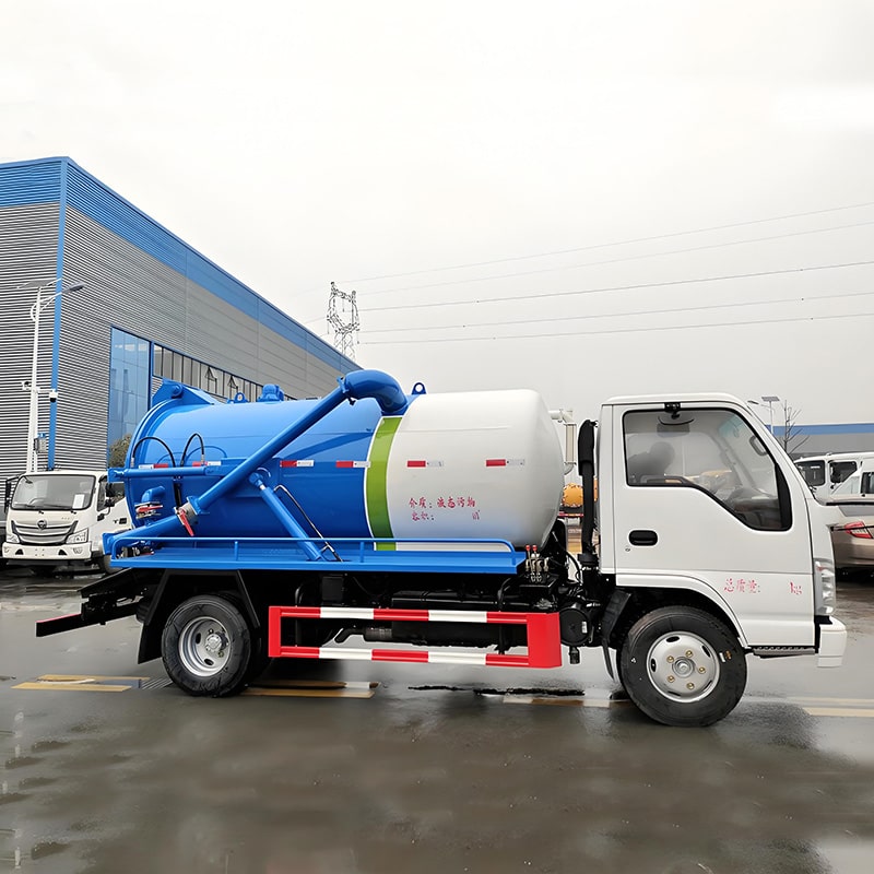 Цена на мини-ассенизационную машину ISUZU ELF 5000L Цена на мини-ассенизационную машину ISUZU ELF 5000L