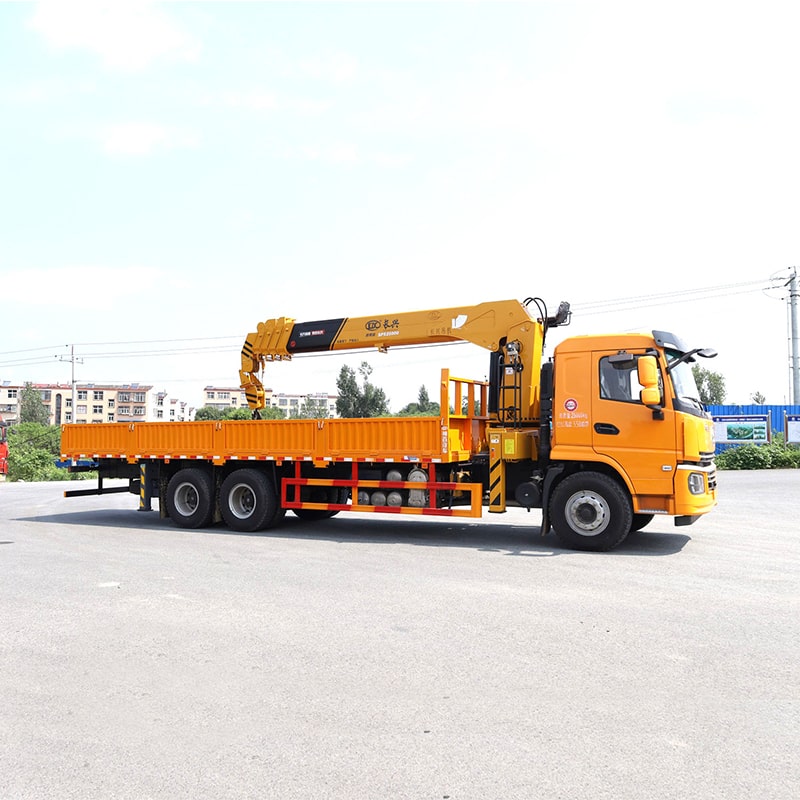 Телескопический кран SHACMAN 8*4 9,8 метров на базе грузовика Телескопический кран SHACMAN 8*4 9,8 метров на базе грузовика