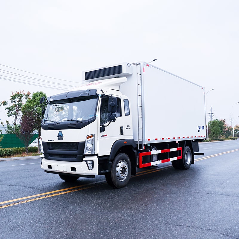 HOWO RHD 4X2 6.8m рефрижераторный фургон с морозильной камерой HOWO RHD 4X2 6.8m рефрижераторный фургон с морозильной камерой