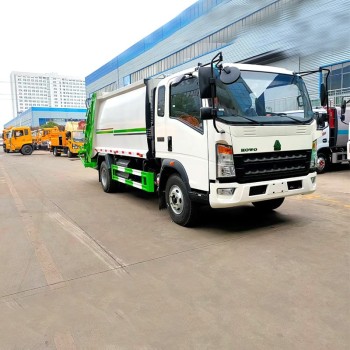 Howo 4x2 9 CBM Small Garbage Compactor Truck for Sale