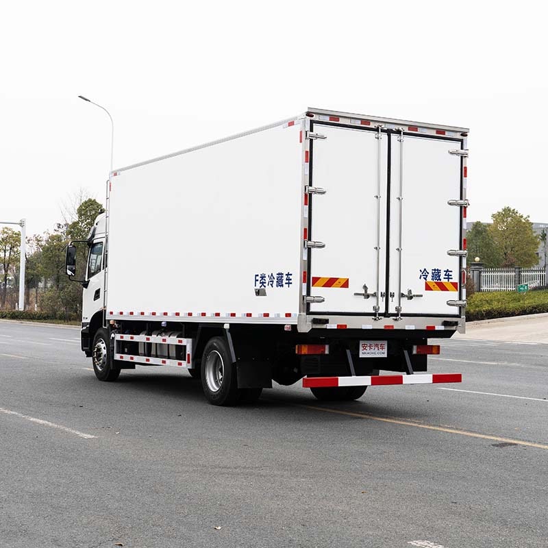 Рефрижератор HOWO 8x4 Рефрижератор HOWO 8x4