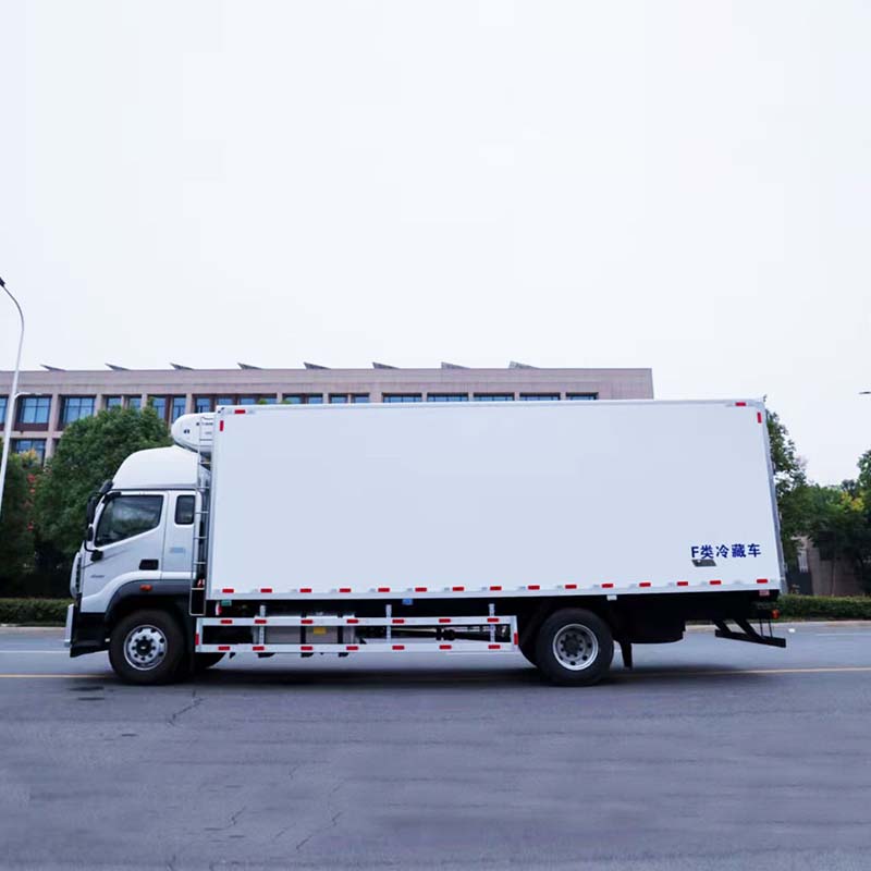 Foton 4x2 6.8m 10 тонн рефрижераторный фургон для продажи Foton 4x2 6.8m 10 тонн рефрижераторный фургон для продажи