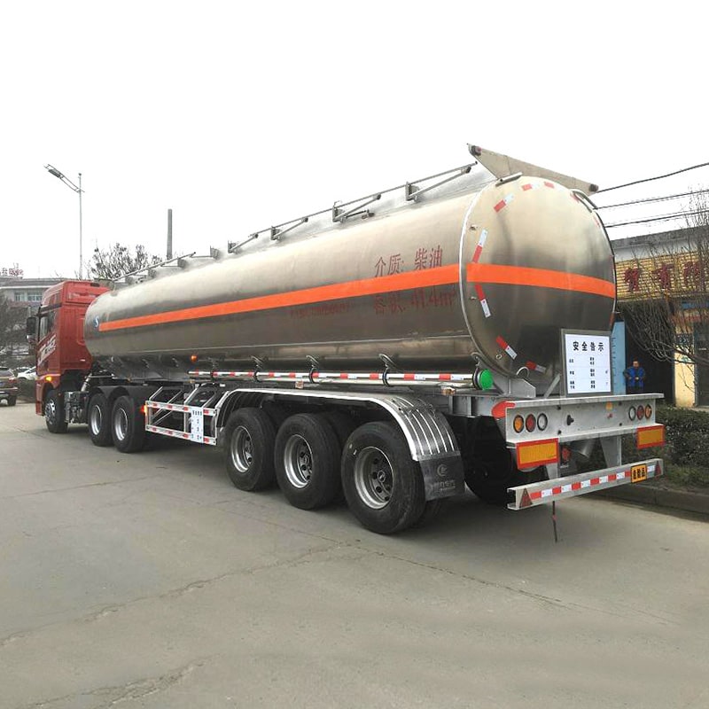 3 Axles 49000L Crude Oil Gasoline Petrol Tanker Semi Trailer 3 Axles 49000L Crude Oil Gasoline Petrol Tanker Semi Trailer