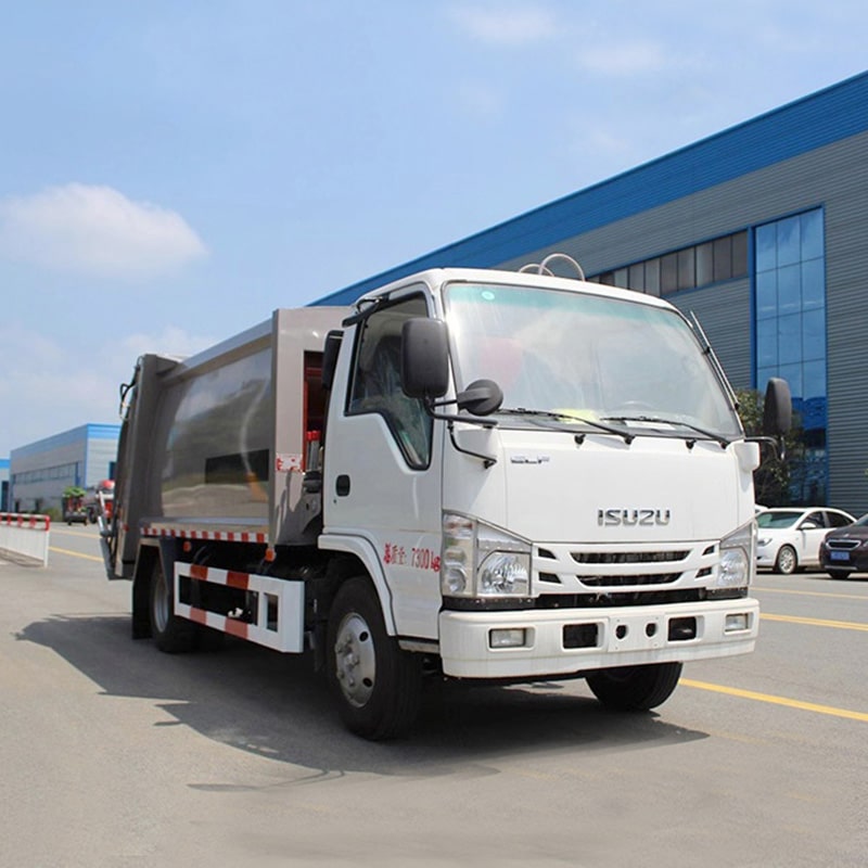 Camion à ordures compacteur ISUZU 5 m3 neuf ou d'occasion à vendre Camion à ordures compacteur ISUZU 5 m3 neuf ou d'occasion à vendre