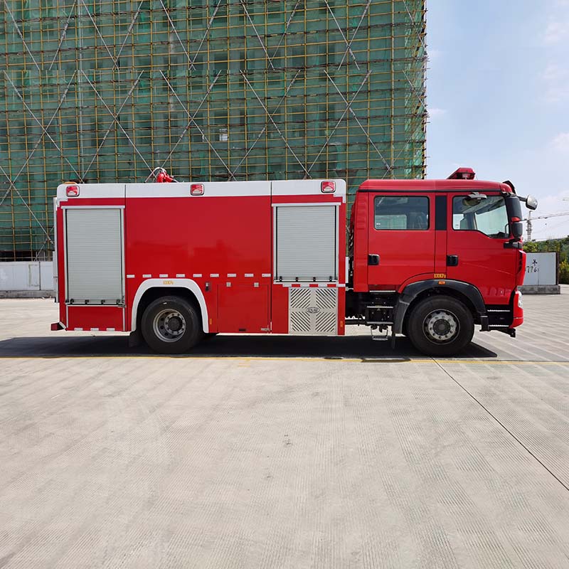 Camion-citerne d'incendie Howo 4x2 8000L Camion-citerne d'incendie Howo 4x2 8000L