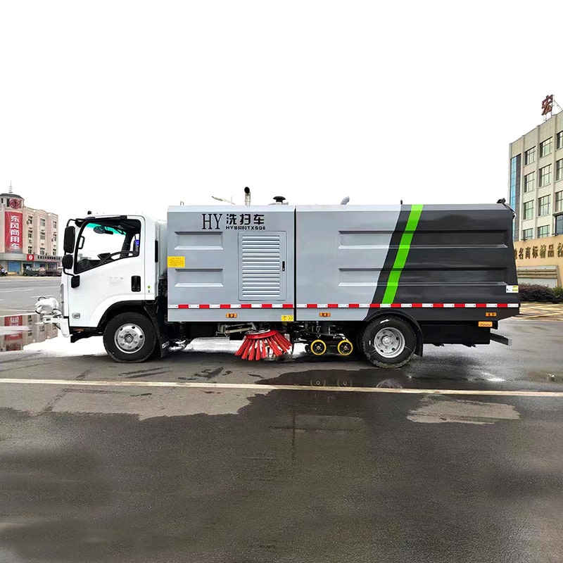 كاسحة طرق ذاتية التنظيف عالية الضغط من نوع ISUZU سعة 4 أمتار مكعبة كاسحة طرق ذاتية التنظيف عالية الضغط من نوع ISUZU سعة 4 أمتار مكعبة