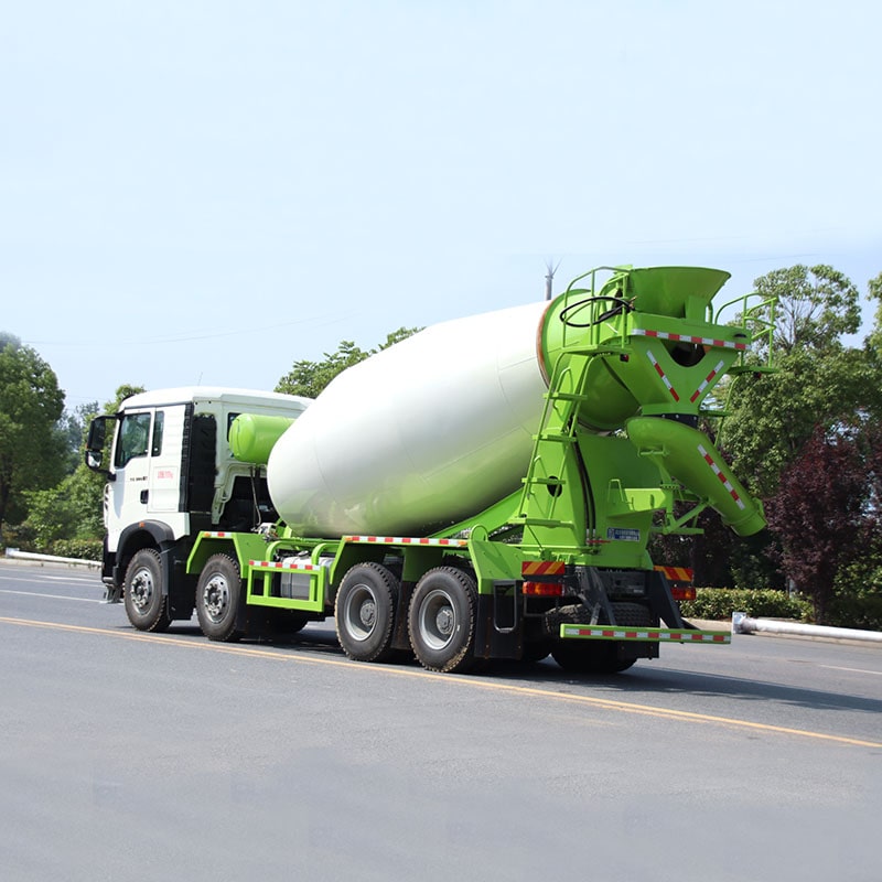 Vente directe d'usine HOWO 8*4 camion malaxeur à béton à vendre Vente directe d'usine HOWO 8*4 camion malaxeur à béton à vendre