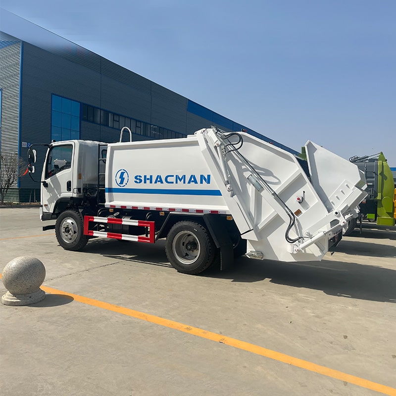 SHACMAN 6 CBM Petit camion compacteur de déchets 4x2 à vendre SHACMAN 6 CBM Petit camion compacteur de déchets 4x2 à vendre