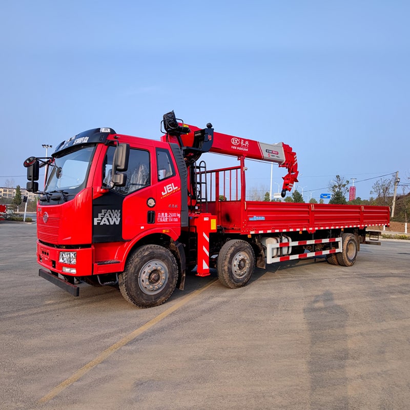 SHACMAN 10 тонн 8*4 автокран SHACMAN 10 тонн 8*4 автокран