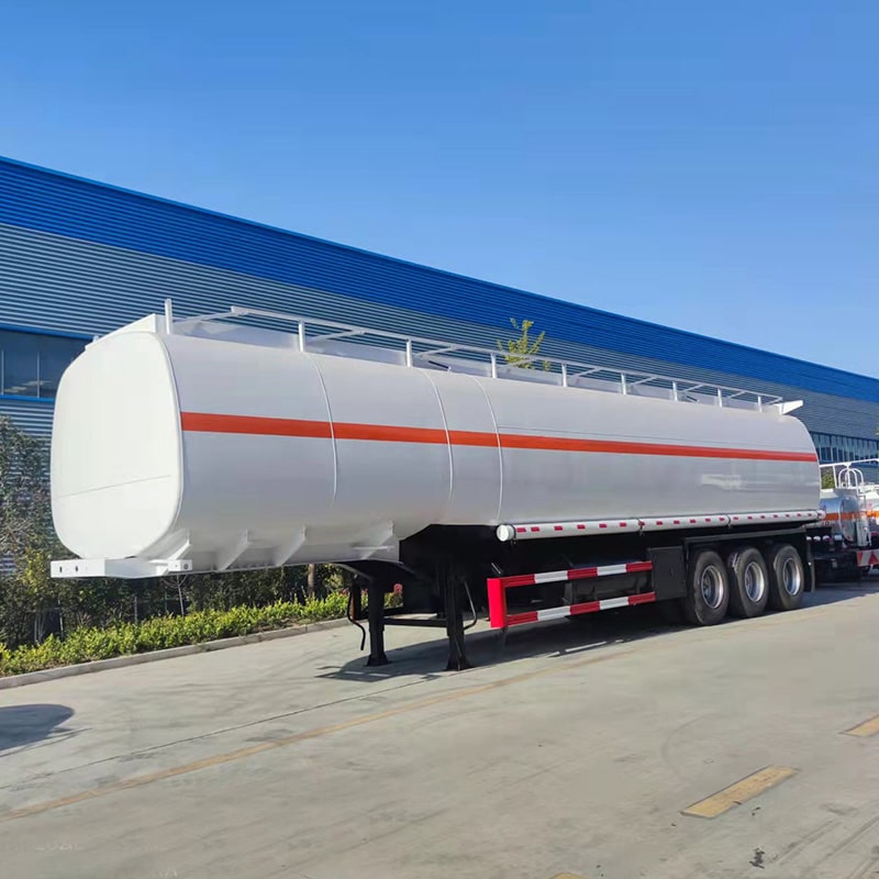 New or Used 3 Axle 40000 Liters Fuel Oil Transport Tanker New or Used 3 Axle 40000 Liters Fuel Oil Transport Tanker