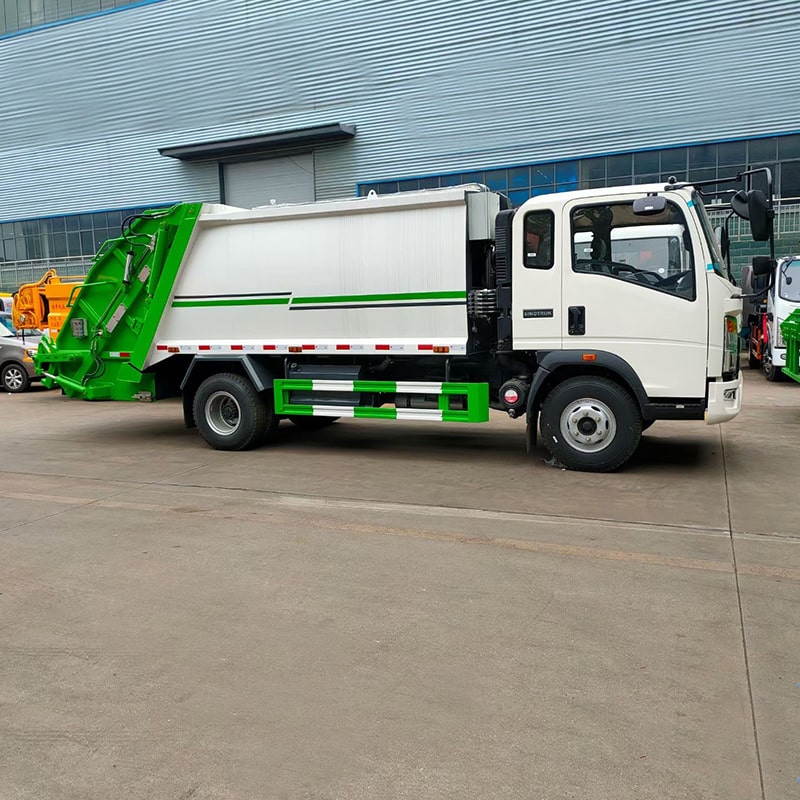 Howo 4x2 9 CBM Small Garbage Compactor Truck for Sale Howo 4x2 9 CBM Small Garbage Compactor Truck for Sale