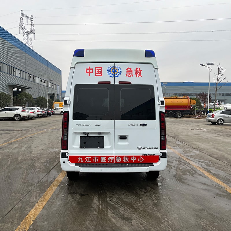 Ford 4*2 Emergency Monitoring ward-type ambulance Ford 4*2 Emergency Monitoring ward-type ambulance
