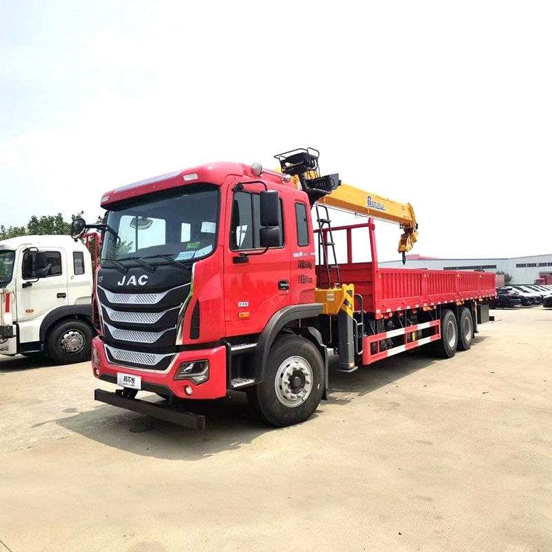 Camion cargo JAC 6*4 10 tonnes avec grue montée en ligne droite Camion cargo JAC 6*4 10 tonnes avec grue montée en ligne droite