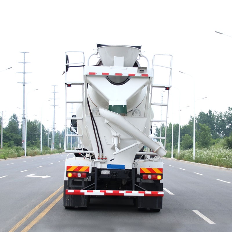 SHACMAN 8*4 8cbm full power take-off cement mixer truck SHACMAN 8*4 8cbm full power take-off cement mixer truck