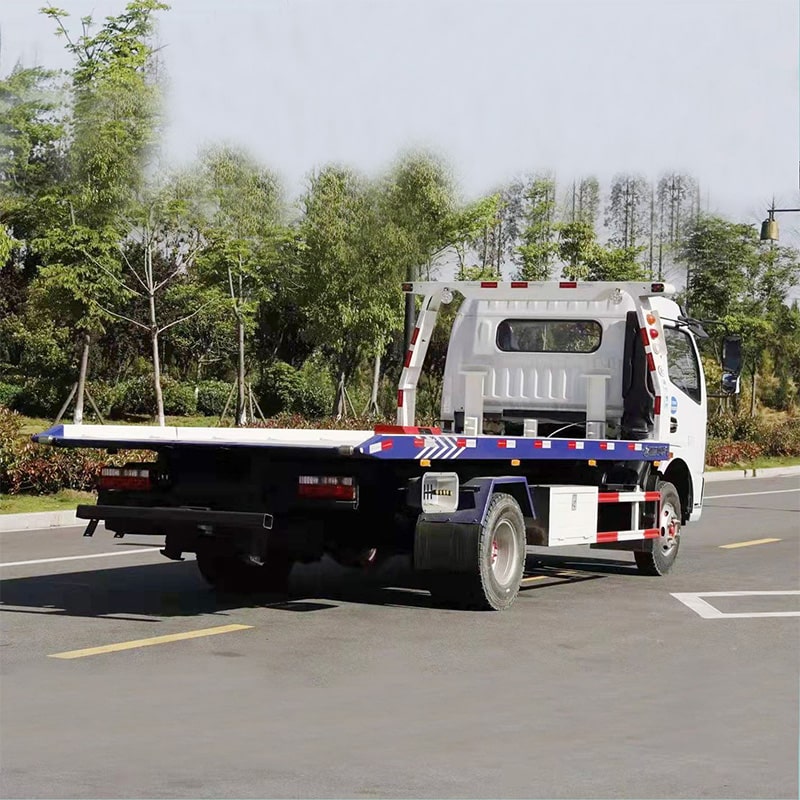 Эвакуатор с бортовой платформой Dongfeng 4*2 Эвакуатор с бортовой платформой Dongfeng 4*2
