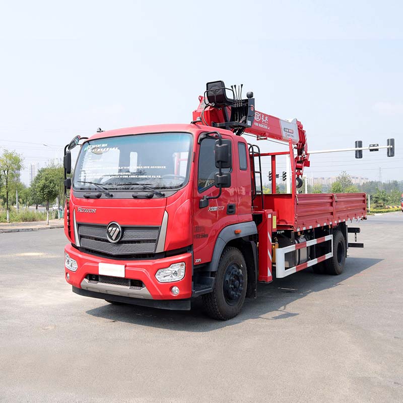 FOTON 10-тонный мобильный кран с прямой стрелой, смонтированный на грузовике FOTON 10-тонный мобильный кран с прямой стрелой, смонтированный на грузовике