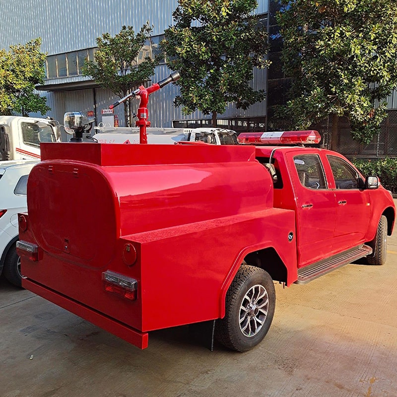 Camionnette de sauvetage et de lutte contre les incendies ISUZU 4 roues Camionnette de sauvetage et de lutte contre les incendies ISUZU 4 roues