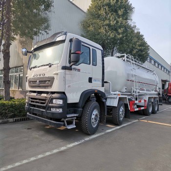 HOWO 8*4 33cbm dry powder cement transport truck