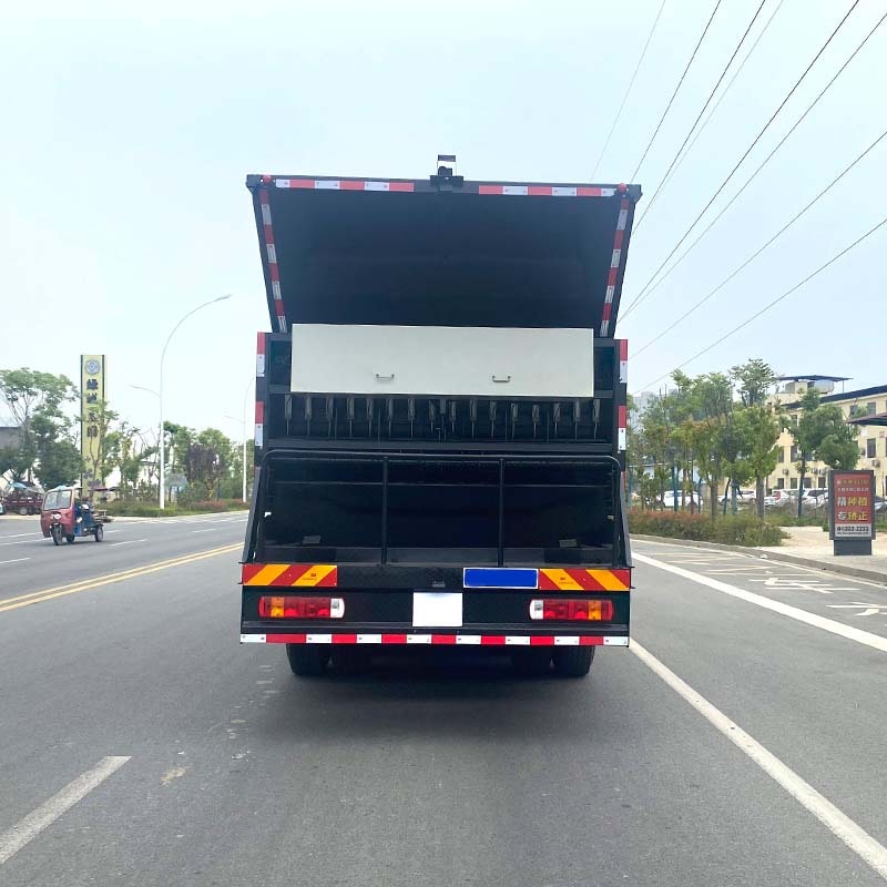 Howo 6x4 Асфальто-гравийный синхронный разбрасыватель Howo 6x4 Асфальто-гравийный синхронный разбрасыватель
