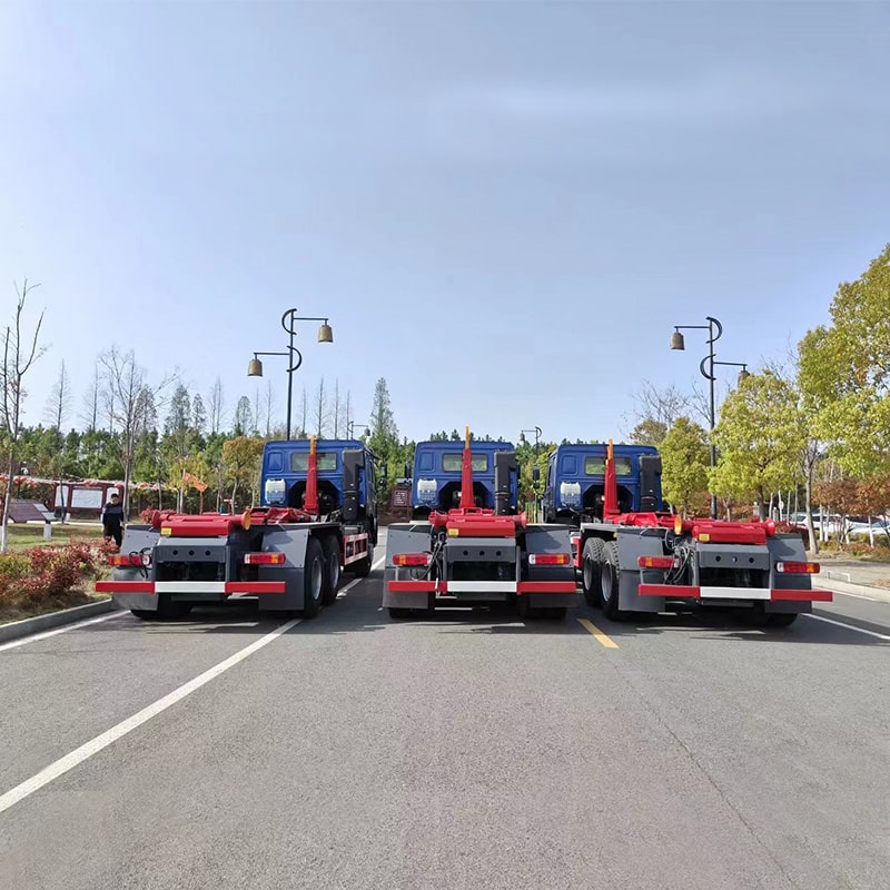 Цена на мусоровоз Howo 6x4 20 тонн с крюковым подъемом Цена на мусоровоз Howo 6x4 20 тонн с крюковым подъемом