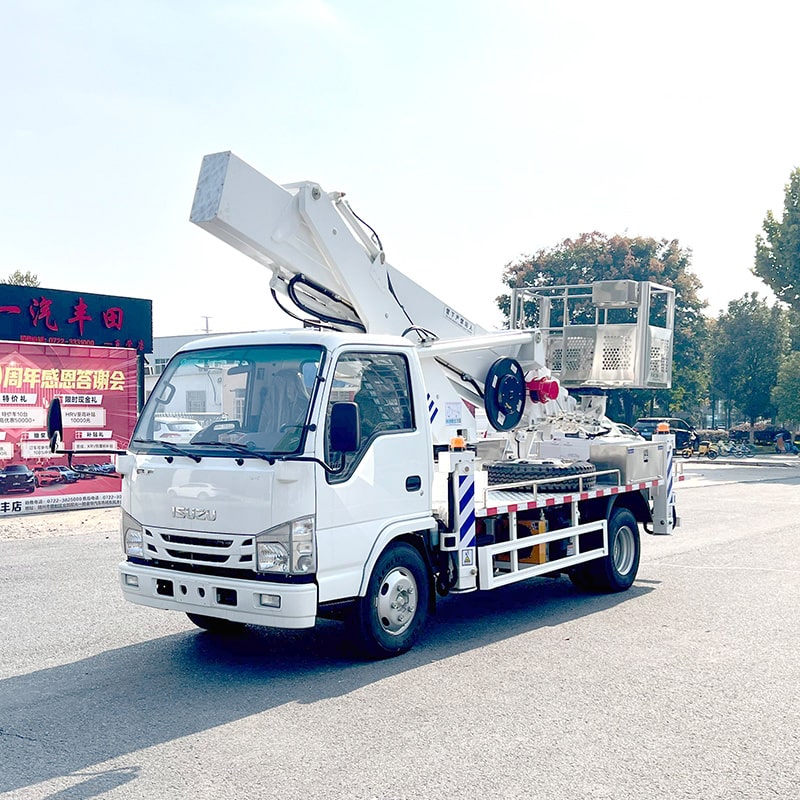 ISUZU 28 метровый подъемник для высотных работ ISUZU 28 метровый подъемник для высотных работ