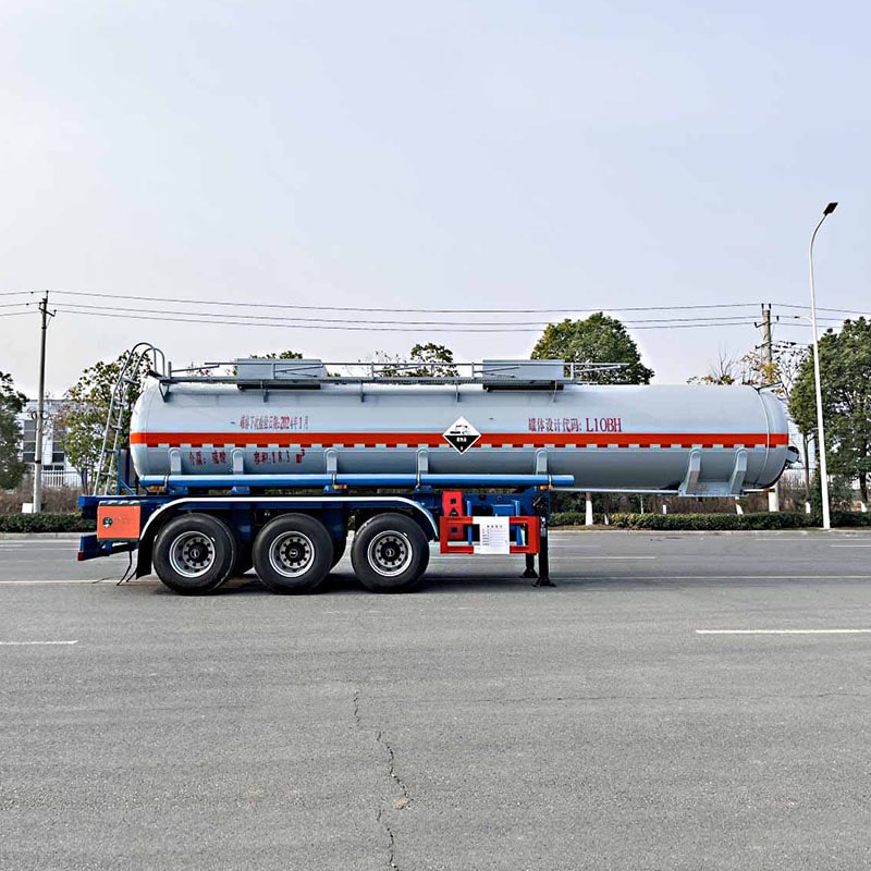 Semi-remorque de transport d'acide sulfurique concentré de 18 m3 Semi-remorque de transport d'acide sulfurique concentré de 18 m3