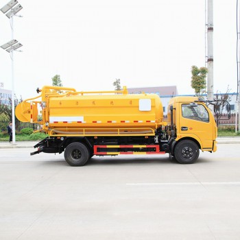 Dongfeng sewage suction cleaning truck for sewer dredge