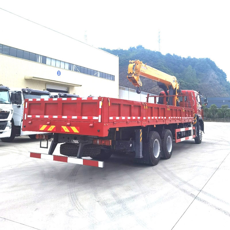 Sinotruck Howo 14 Ton Telescopic Boom Truck Mounted Crane Sinotruck Howo 14 Ton Telescopic Boom Truck Mounted Crane