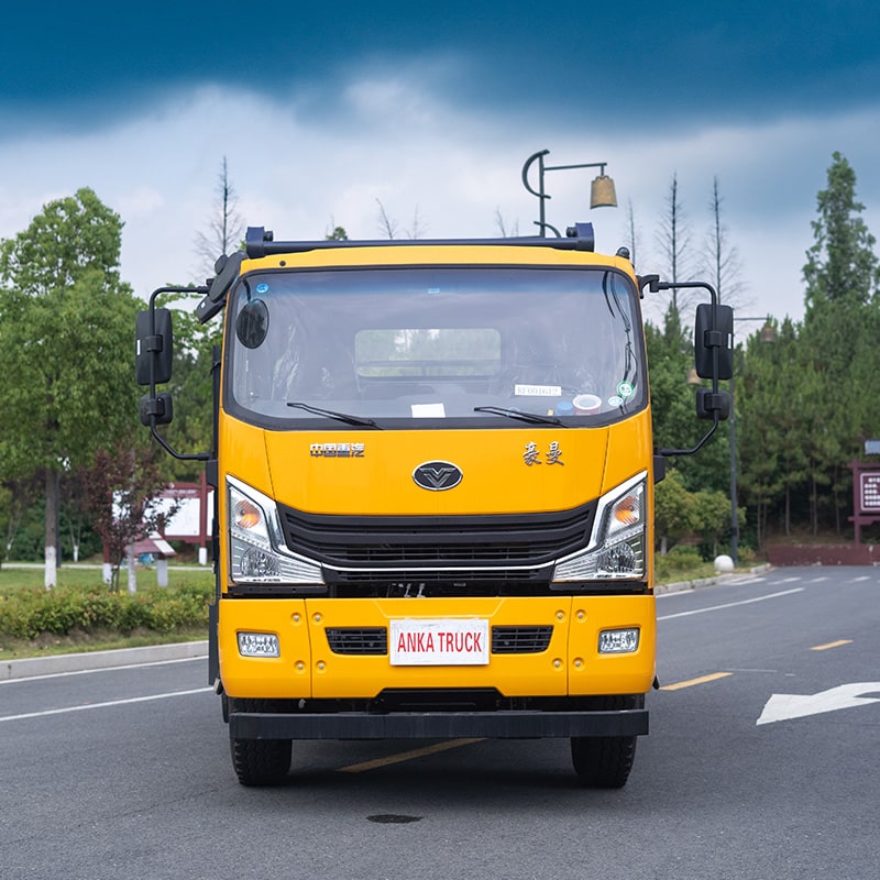 شاحنة نقل النفايات ذات الذراع المتأرجحة من طراز Sinotruk 7CBM شاحنة نقل النفايات ذات الذراع المتأرجحة من طراز Sinotruk 7CBM