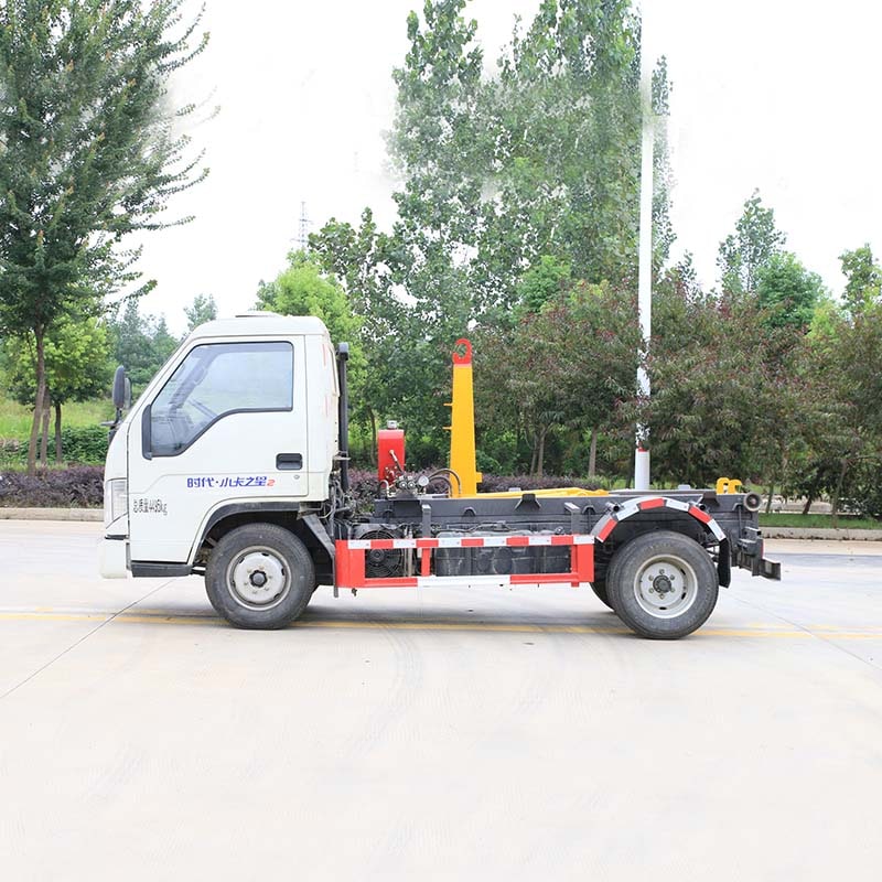 Мусоровоз Foton mini 2-3 CBM с крюковым подъемником Мусоровоз Foton mini 2-3 CBM с крюковым подъемником
