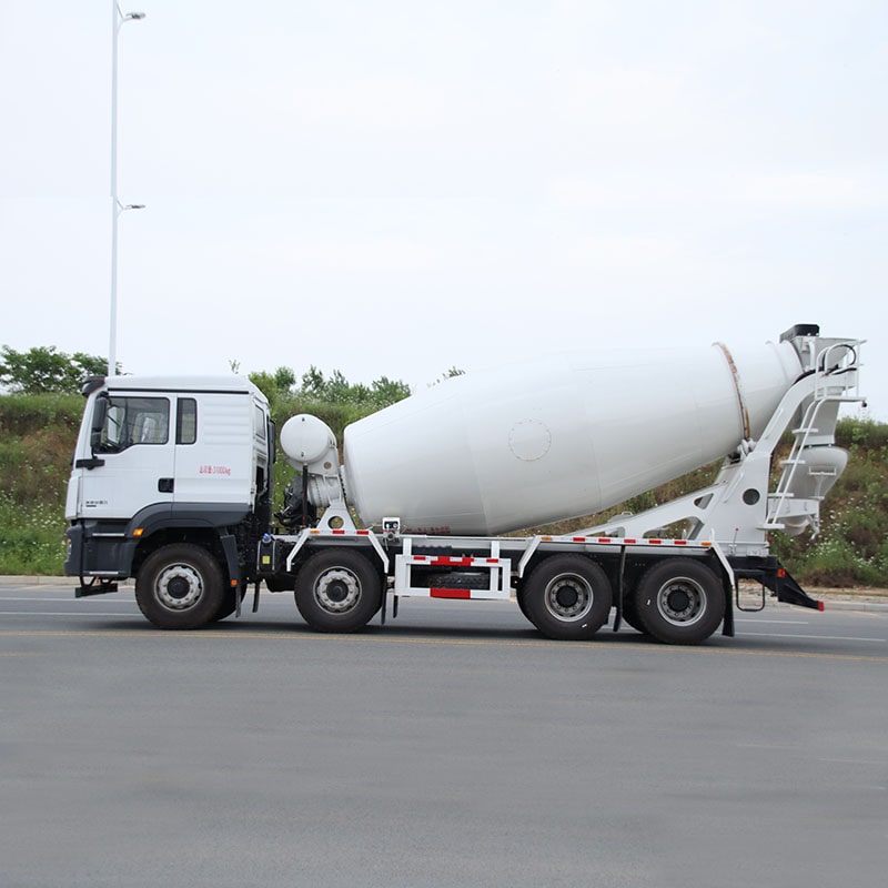 SHACMAN 8*4 8cbm full power take-off cement mixer truck SHACMAN 8*4 8cbm full power take-off cement mixer truck